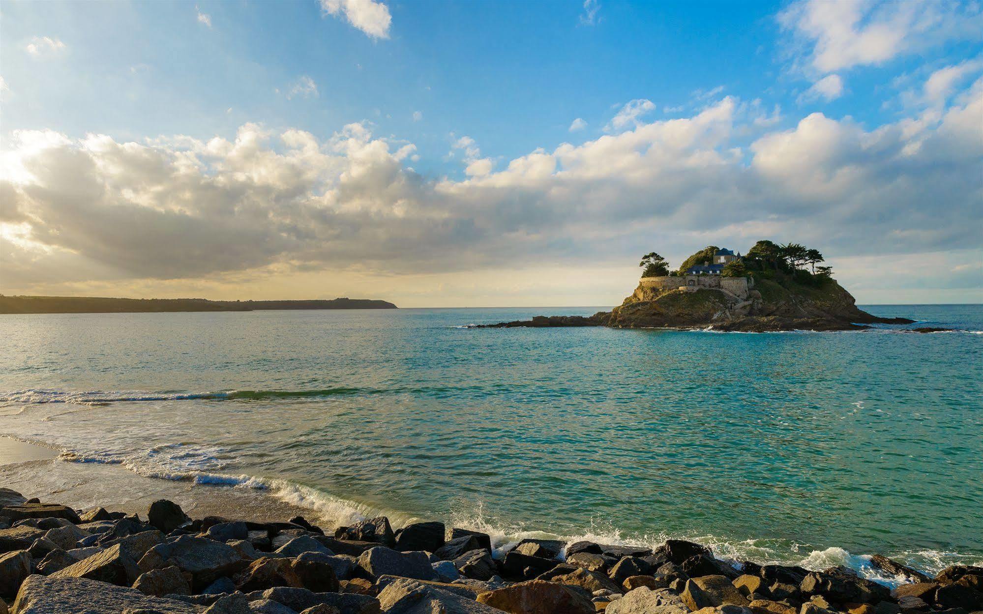 Lagrange Vacances Les Hauts De La Houle Cancale Exteriér fotografie